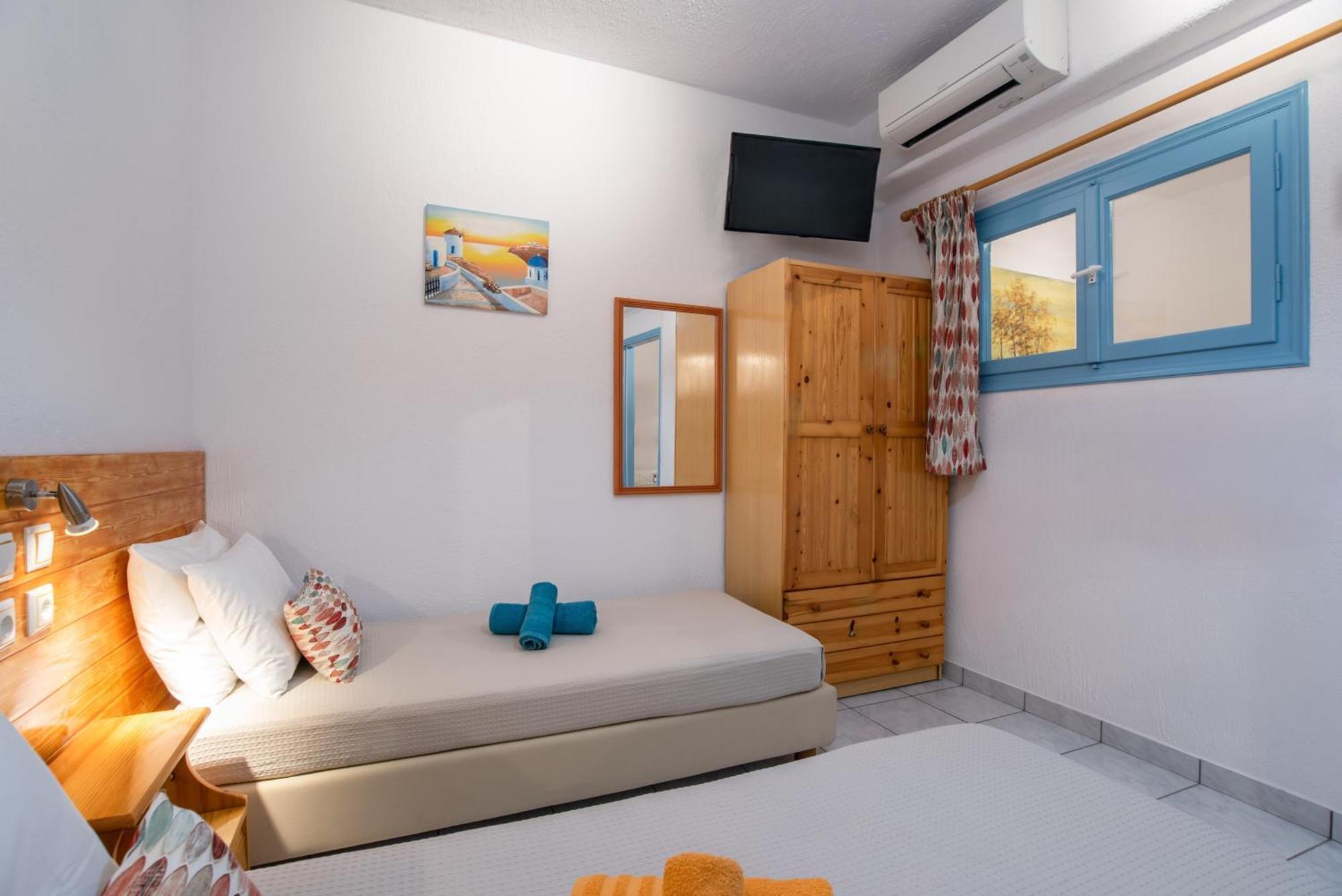 Kontaratos Studios & Apartments Páros Eksteriør billede